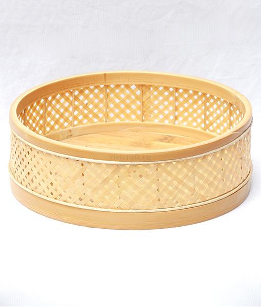 Round tray made of bamboo in Vietnam